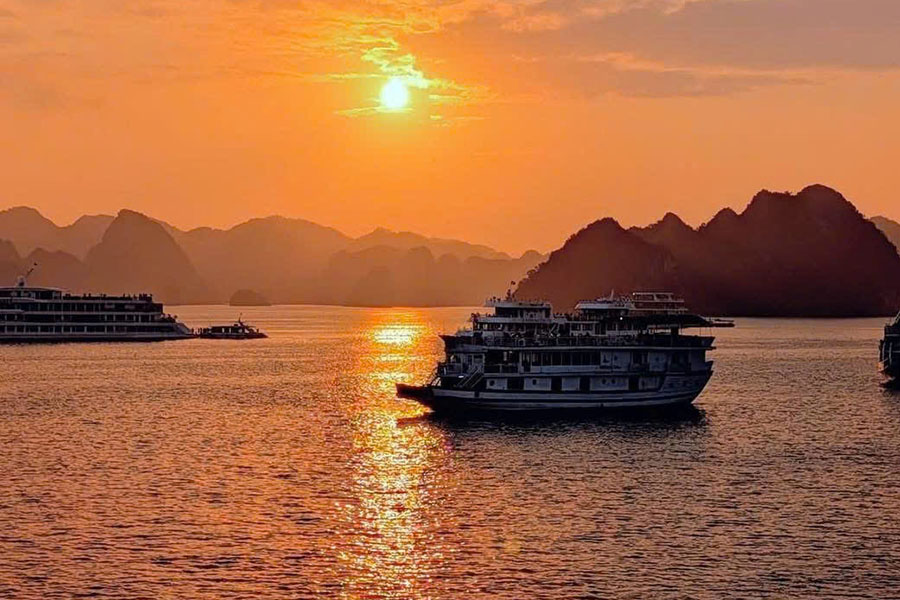 Vietnam Esstiel Travel - Vietnam itinerary 21 days - Halong Bay